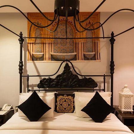 Villa Monument Hotel Aliayabiagba Bagian luar foto